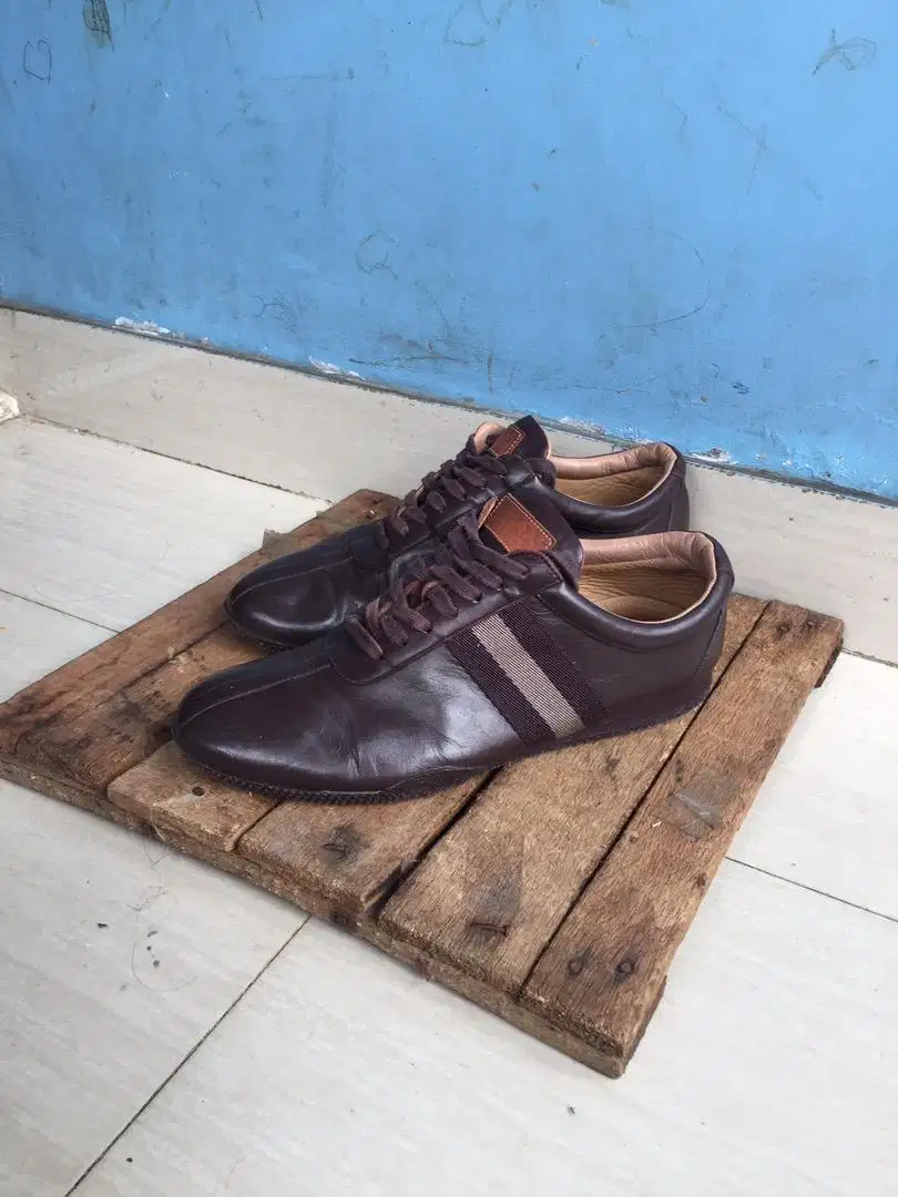 Sepatu BALLY Freenew