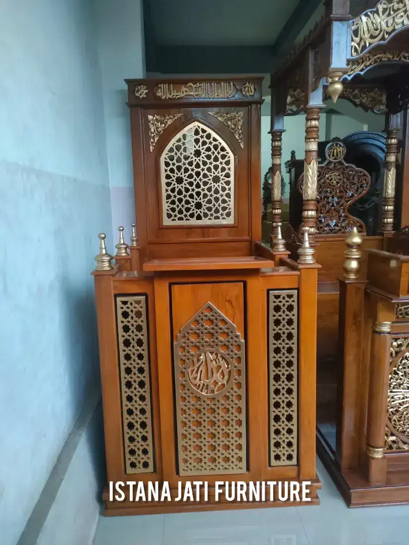 Mimbar masjid minimalis kayu jati