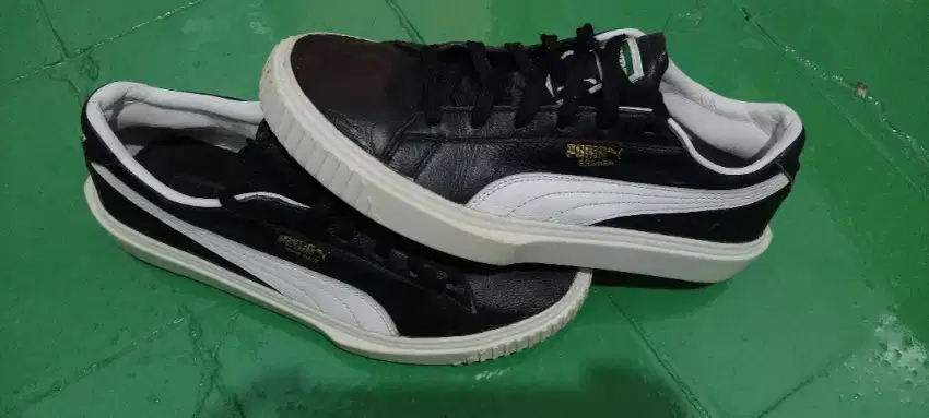 Puma shoes preloved