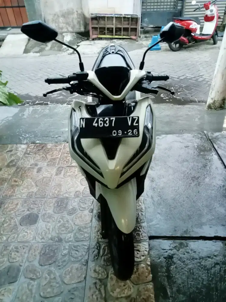 Vario New 125 CBS ISS. Tipe tertinggi