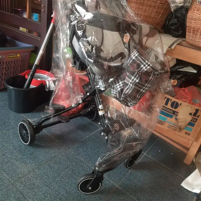 Jual cepat dorongan bayi masih baru