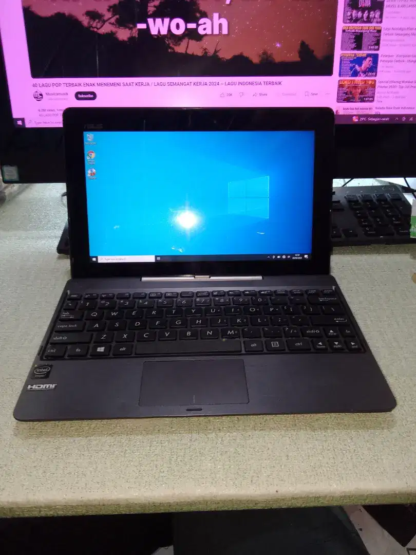 Netbook Asus T100TAM