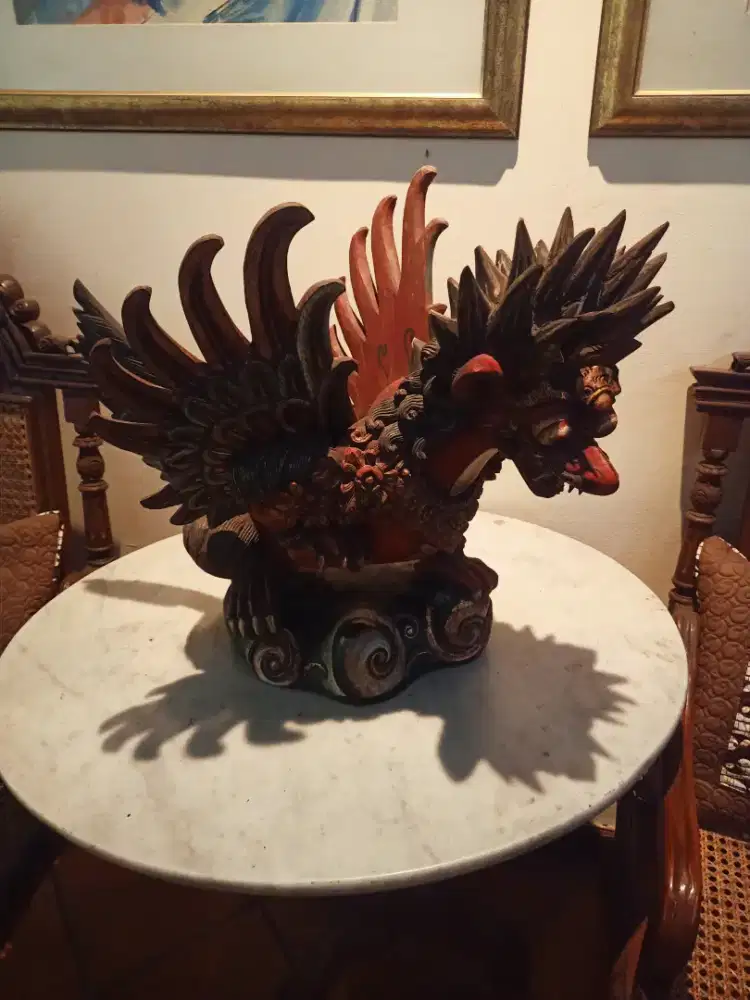 Patung Garuda Kayu Kecil
