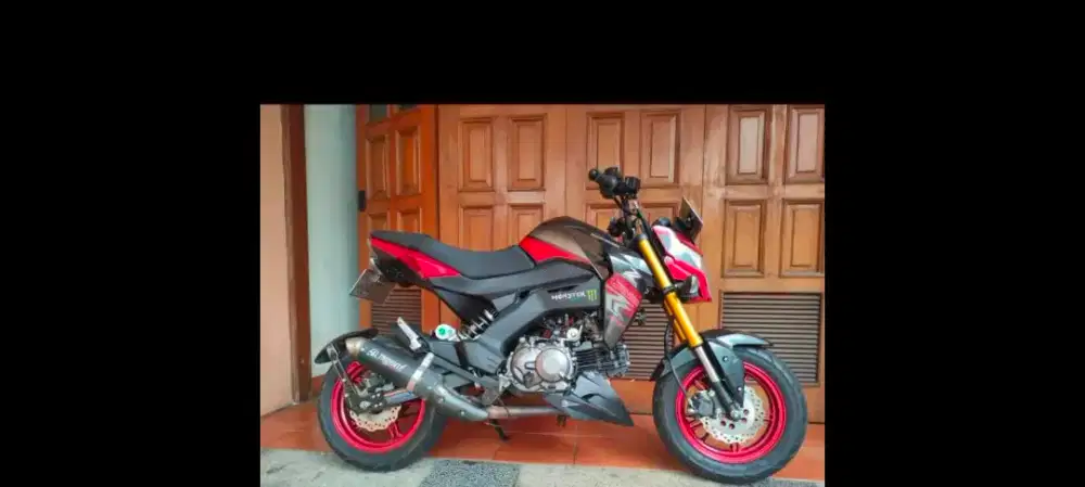 Kawasaki z125 th 2018 warna hitam model SE