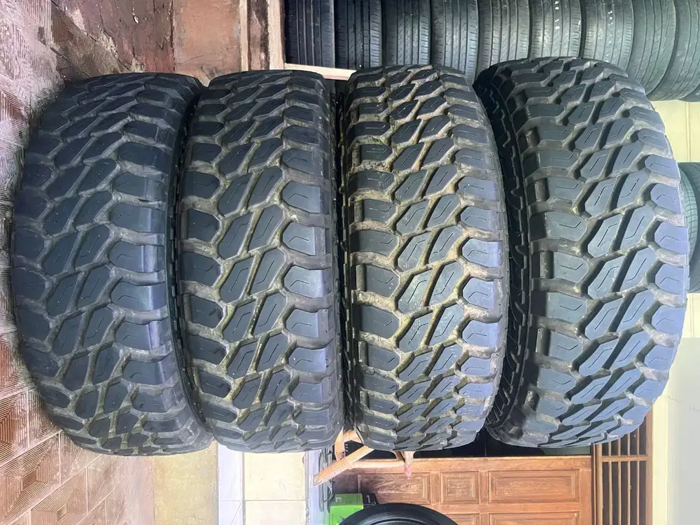 Ban Pirelli Scorpion MTR 285 70 r17 4Pcs