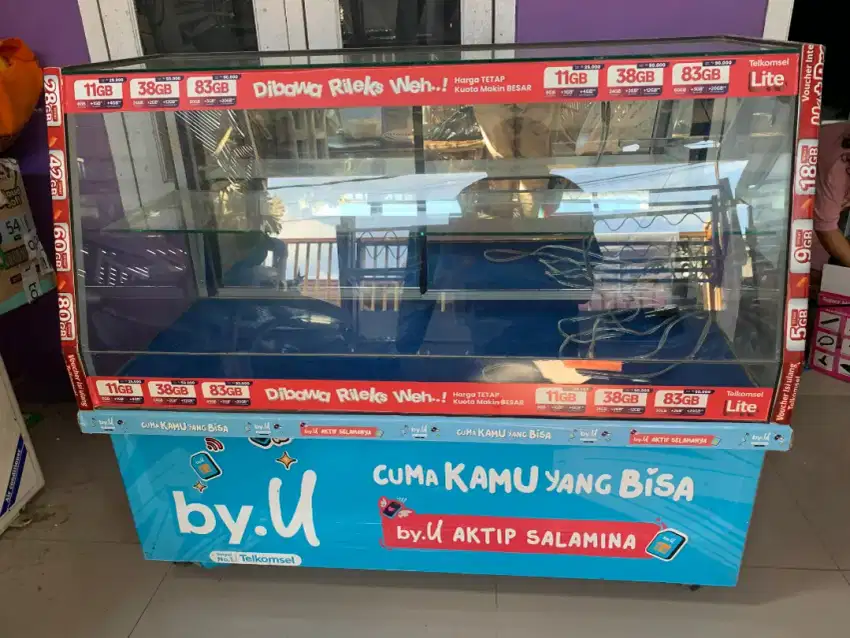 Etalase Aluminium Konter Pulsa