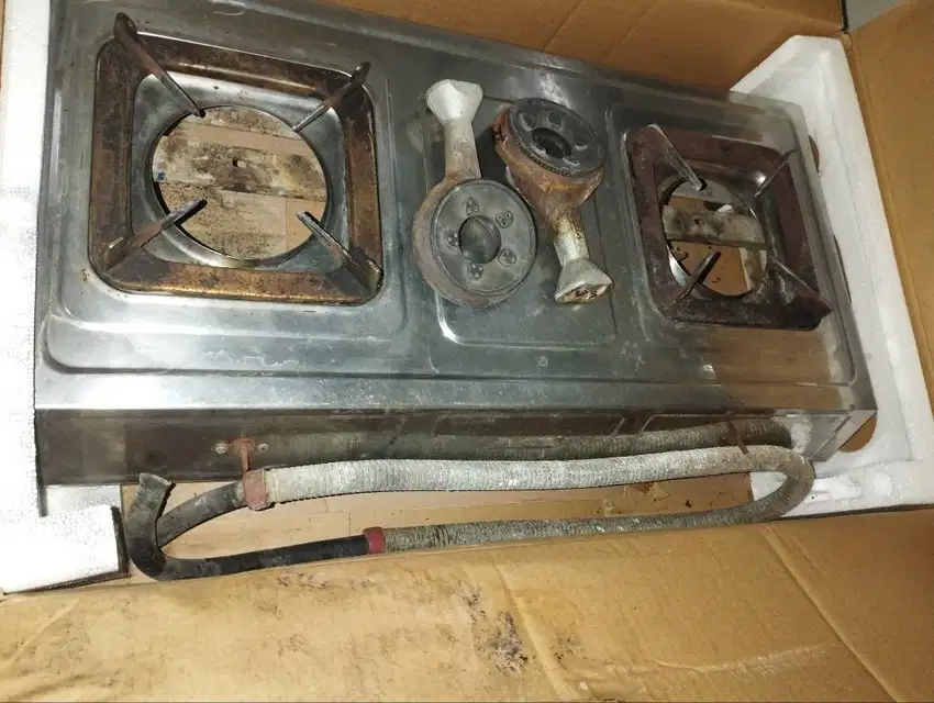 Kompor gas sanyo 2 tungku