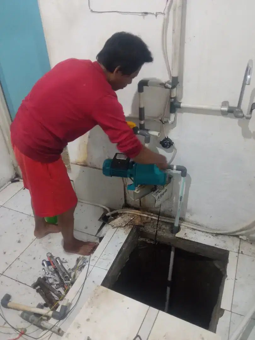 SERVIS POMPA AIR KURAS TANDON SALURAN MAMPET SUNTIK SUMUR BOR SEDOT WC