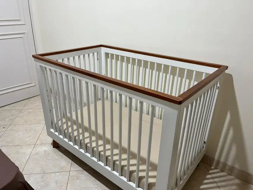 Preloved Tempat Tidur / Box Bayi (Free Kasur & Bumper Box)