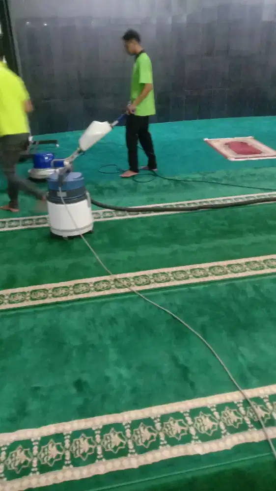 Jasa cuci karpet masjid karpet tempat ibadah karpet sajadah panggilan.
