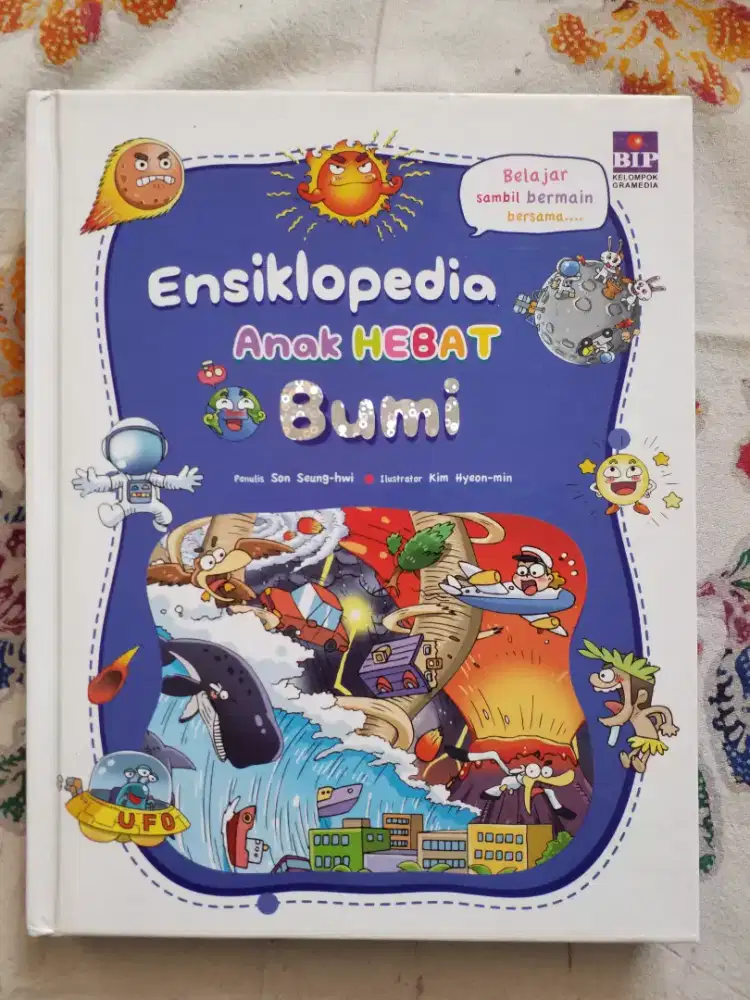 Buku Ensiklopedia Anak Hebat  Bumi