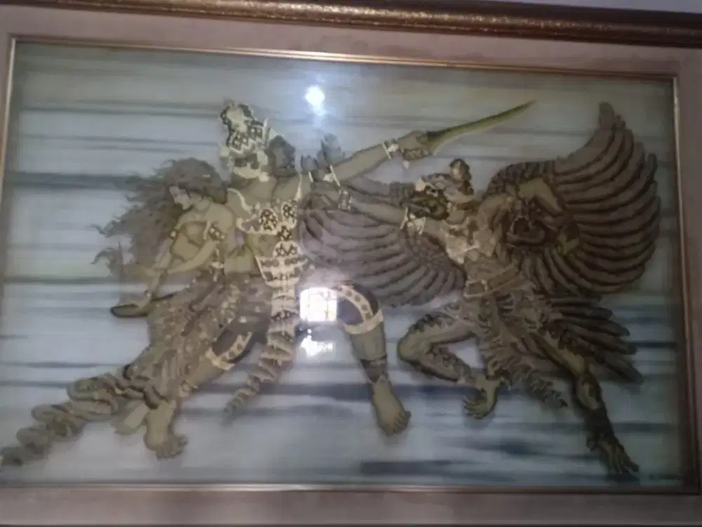 Lukisan Karya Toto Sunu tiga dimensi