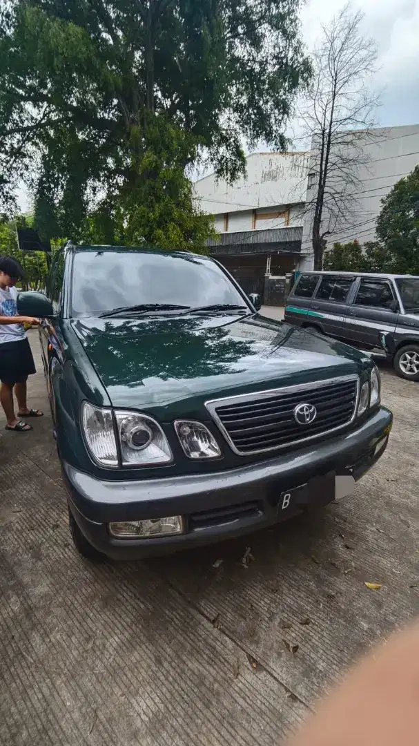 TERMURAH!! Land Cruiser Cygnus 4x4 tahun 2000