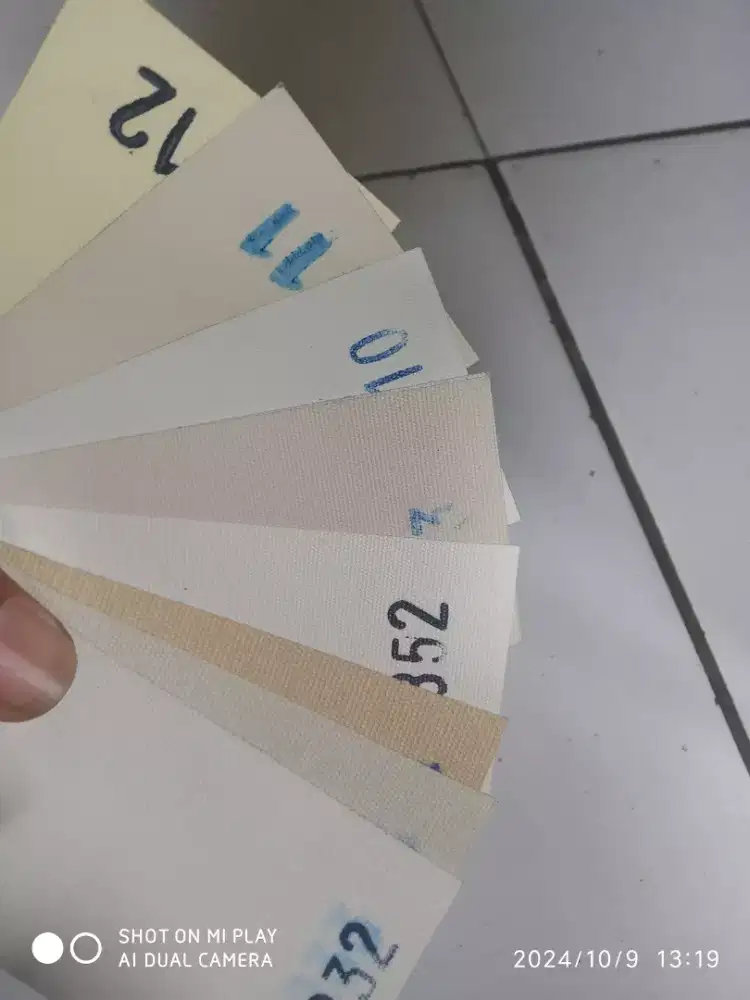 Rolleeblind (tirai gulung)