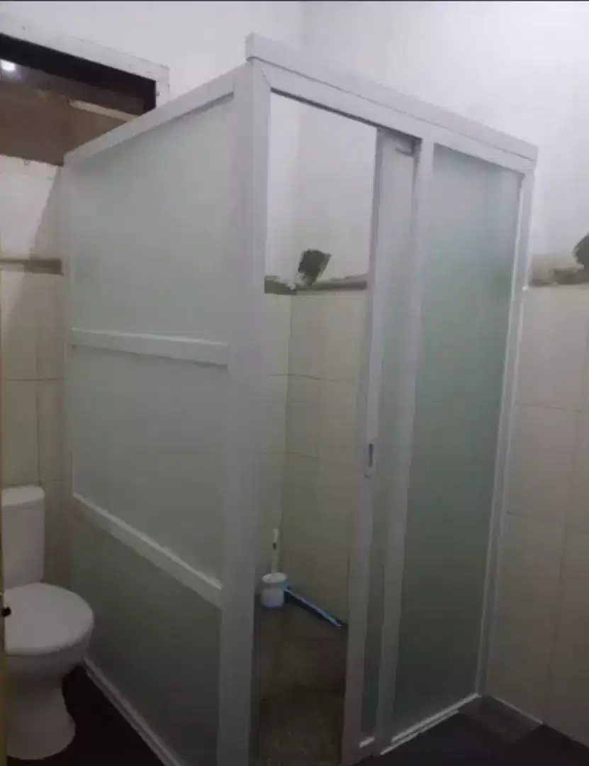 Box shower kamar mandi