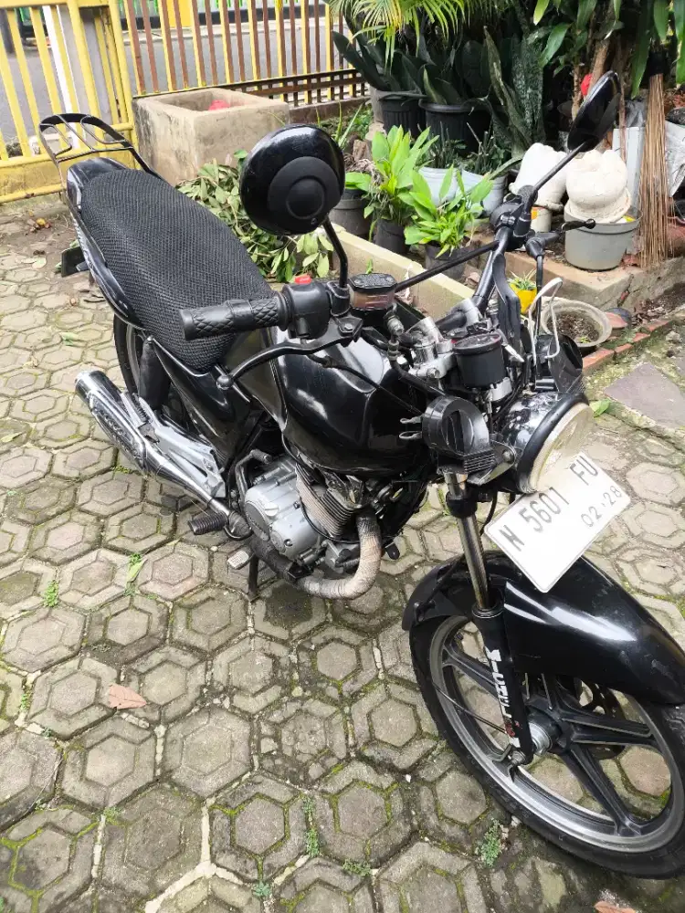 DIJUAL MOTOR CUSTOM THUNDER 125 TAHUN 2008