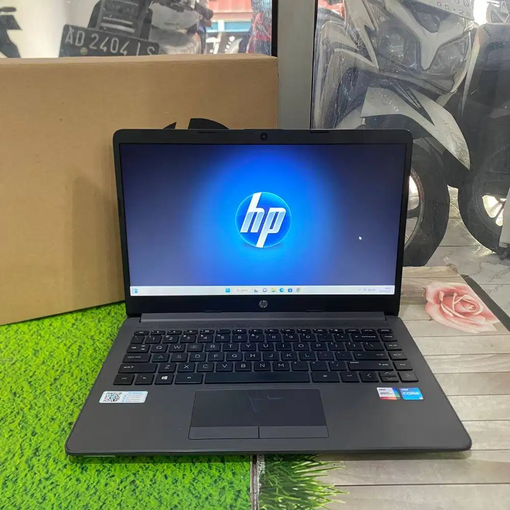 Laptop HP 240 G8 Core i5-1135G7 8GB 512GB 14FHD Windows 11 (2nd)