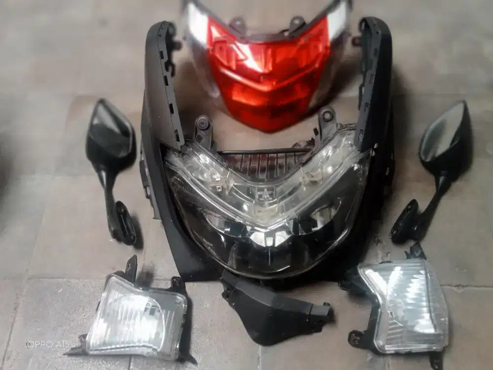 ORIGINAL OBRAL MURAH Head  & Stp Lamp, Sein,cvr , Spion NMAX  Old 2018