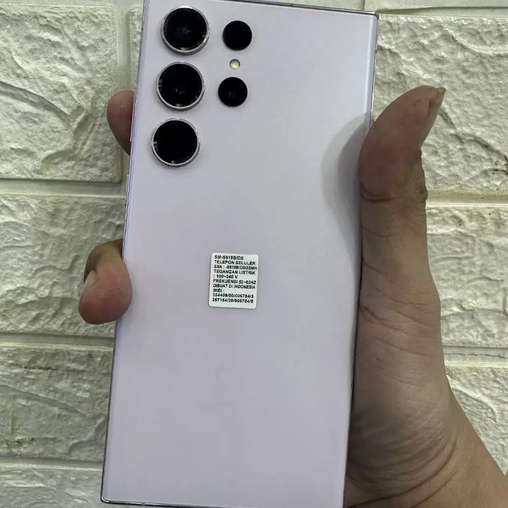 Galaxy S22 Ultra 128 GB lengkap mulus