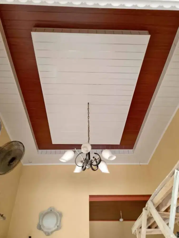 Distributor plafon pvc