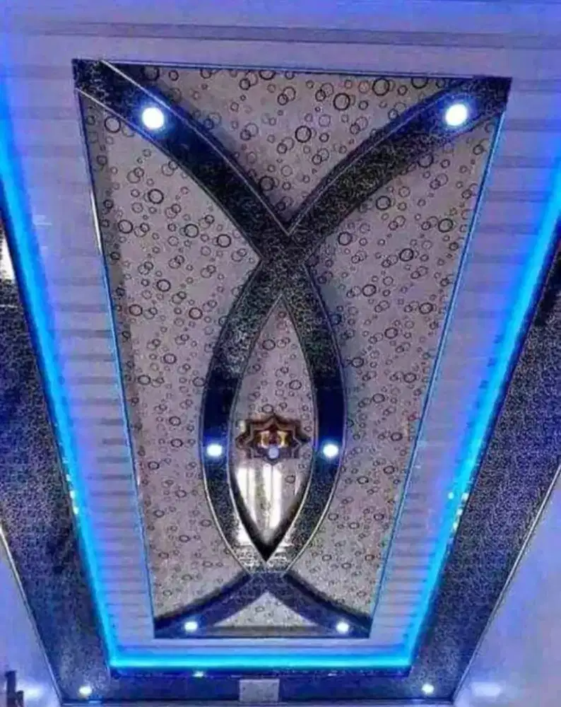 Distributor plafon pvc