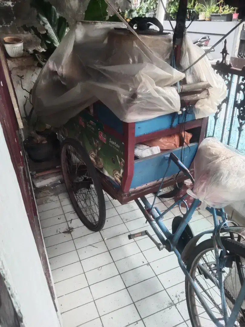 Gerobak sepeda bekas