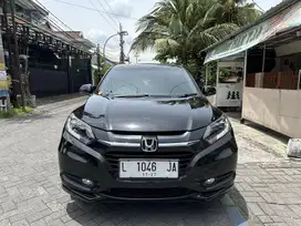 HRV 1.8 RS PRESTIGE 2017 HITAM MATIC