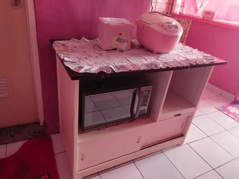 Meja makan mahoni jati