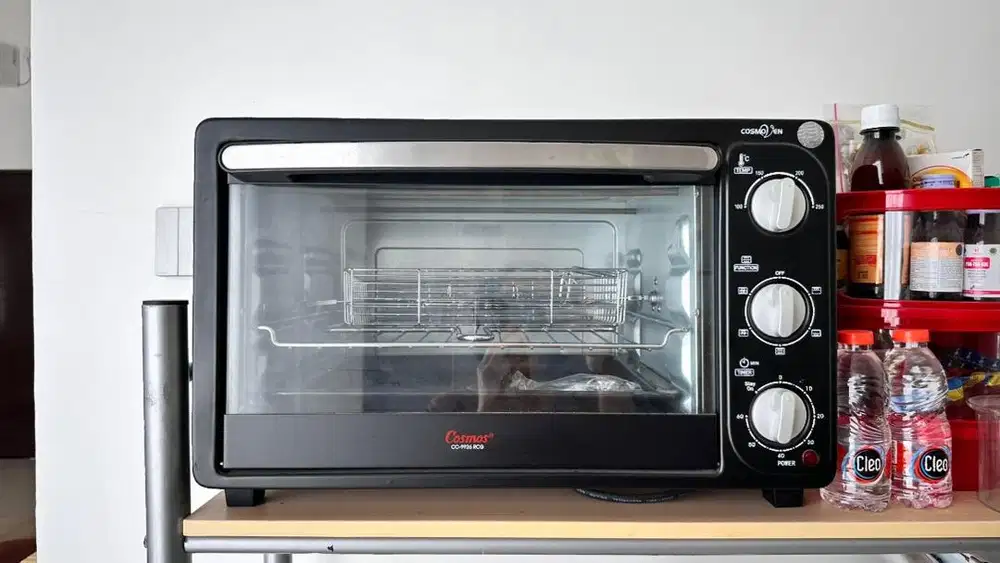 Oven toaster cosmos