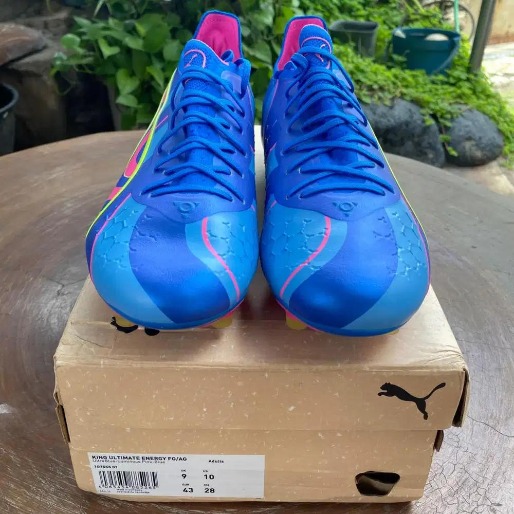 Sepatu Sepak Bola King Ultimate FG/AG Ultra Blue Luminous Pink Blue