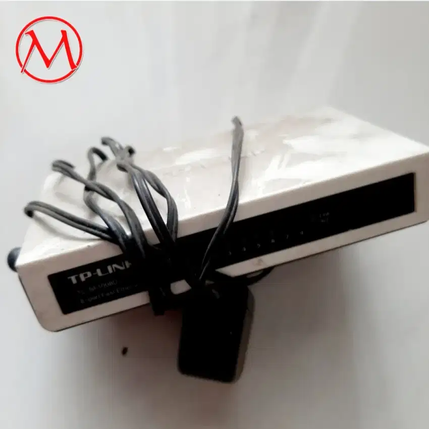 Switch 8 port merek TP-Link
