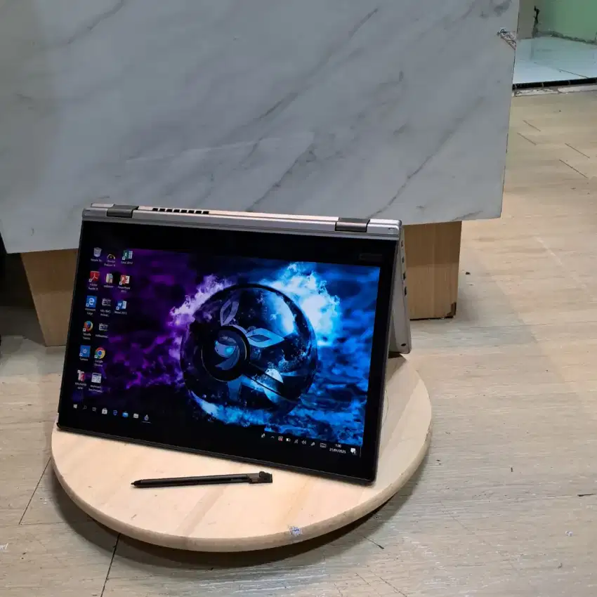 Laptop4jt an Intelcorei5gen814 touchscreen COD CEK DULU