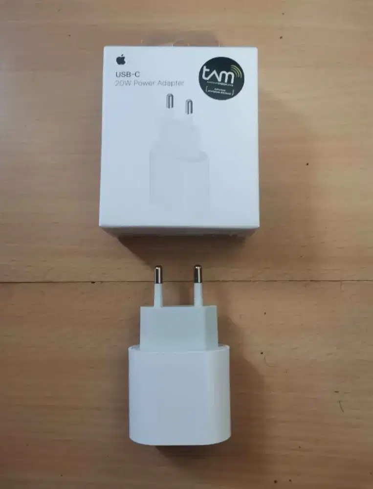 Adaptor charger iphone