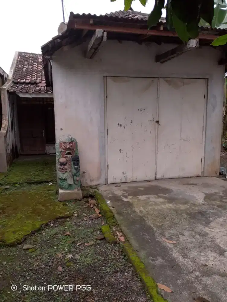 Dijual tanah beserta bangunan,tanpa perantara