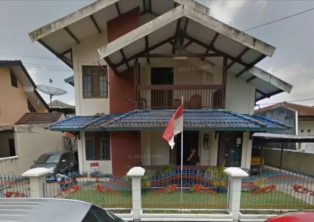 Jual Rumah mewah strategis di jalan pupuk