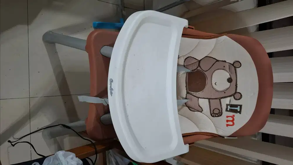 Cocolatte high chair (Kursi Makan Bayi)