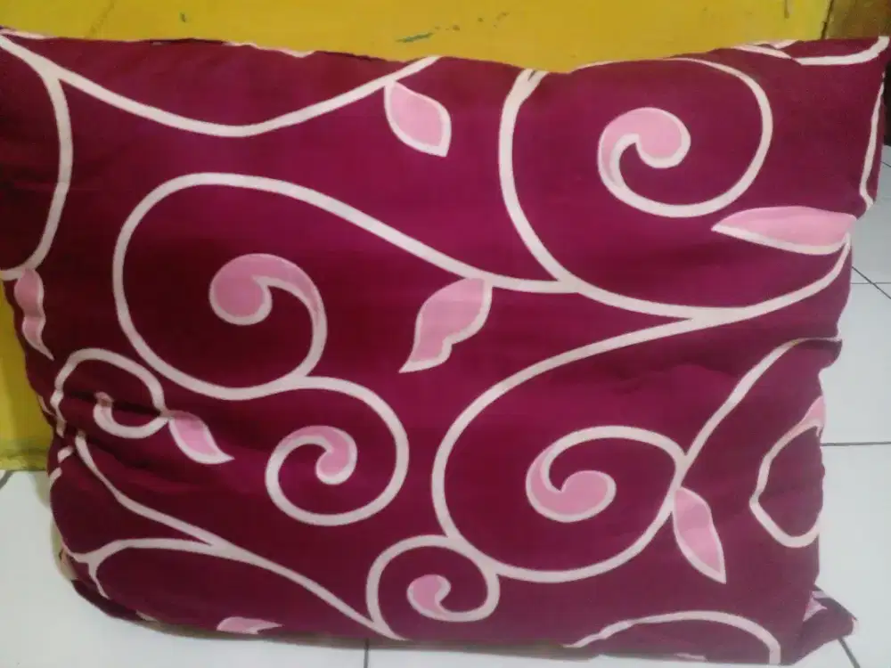 Bantal dakron..