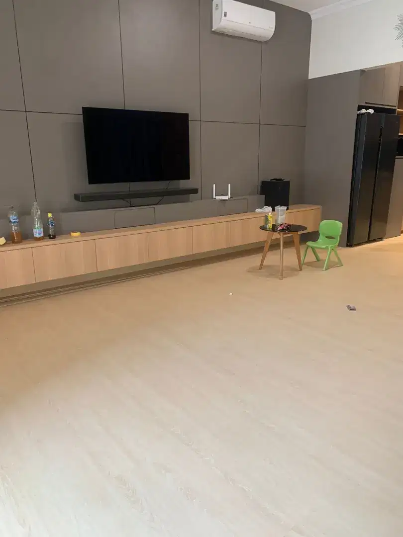 Pasang Lantai Vinyl dan Karpet