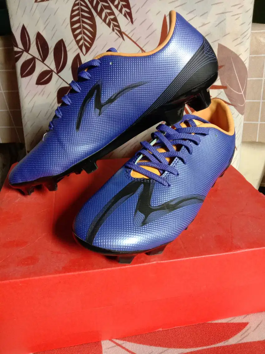 Jual sepatu bola SPECS XLR FG crushed Velvet ukuran 38 UK 5