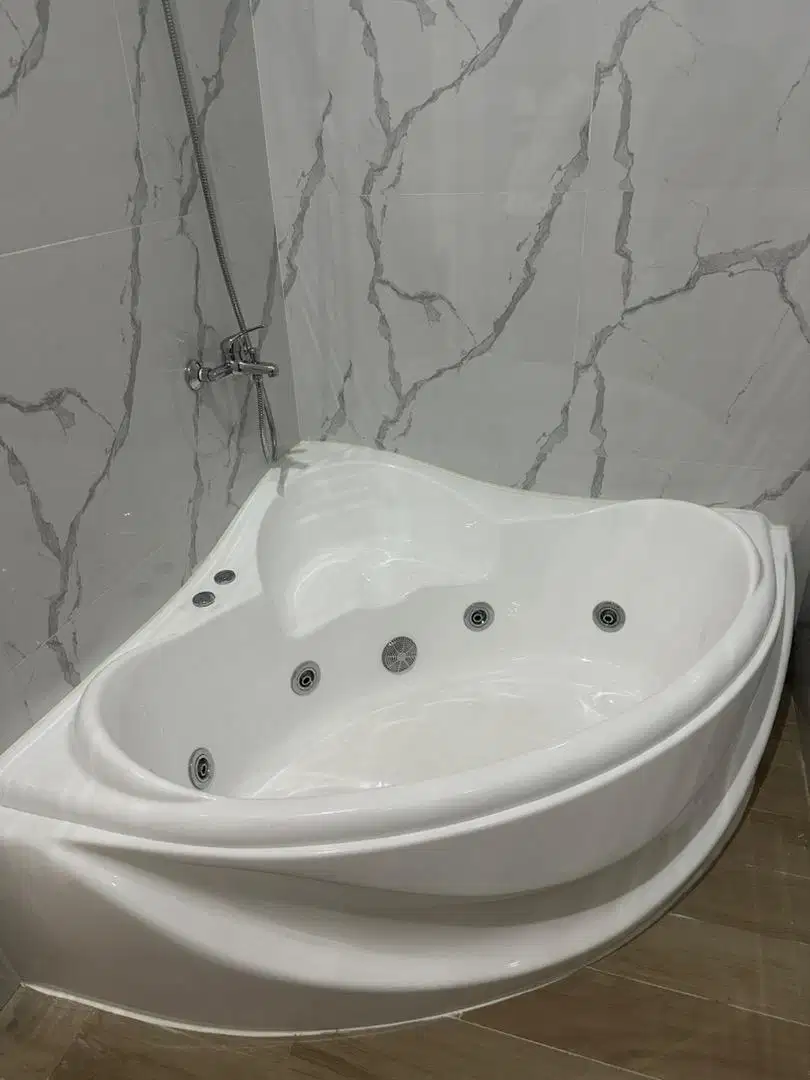 Jual Bathtub sudut Jaquzzi Whirpool