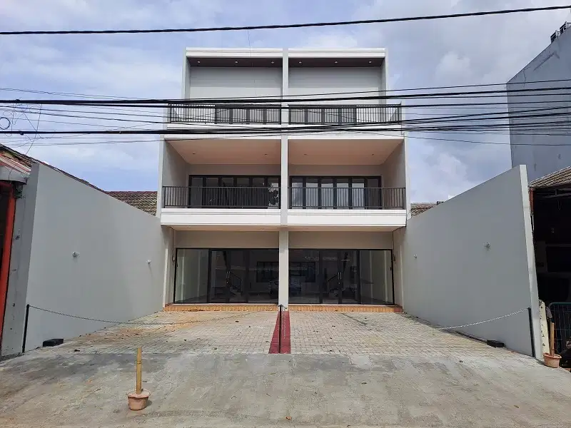 Brand New,  2 Ruko Gandeng, Barat, Lokasi di Jalan Griya Loka BSD