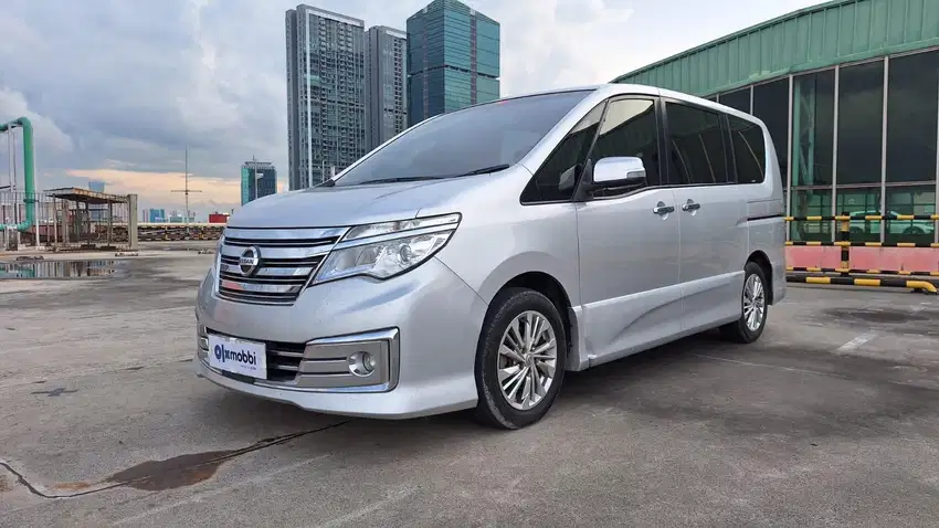 DP MURAH - Nissan Serena 2.0 Highway Star Panoramic Bensin-AT 2018