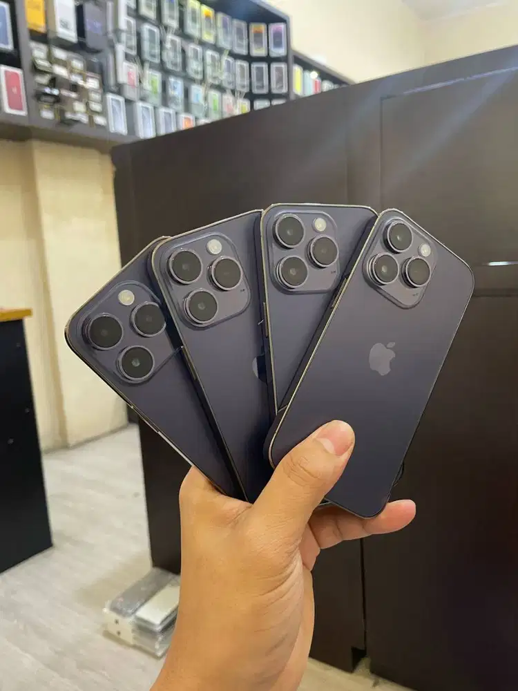 iPhone 15 256 GB ibox lengkap mulus ori
