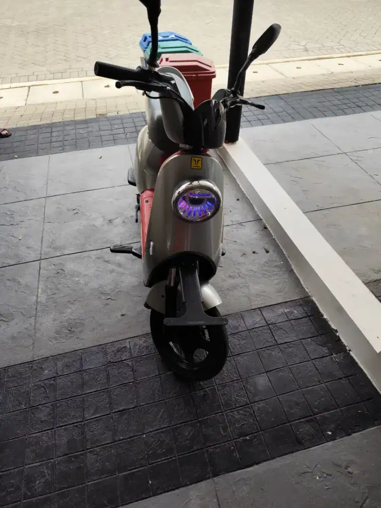 sepeda listrik uwinfly