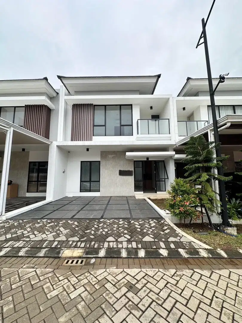 Disewakan Rumah Baru di OCBD Bogor