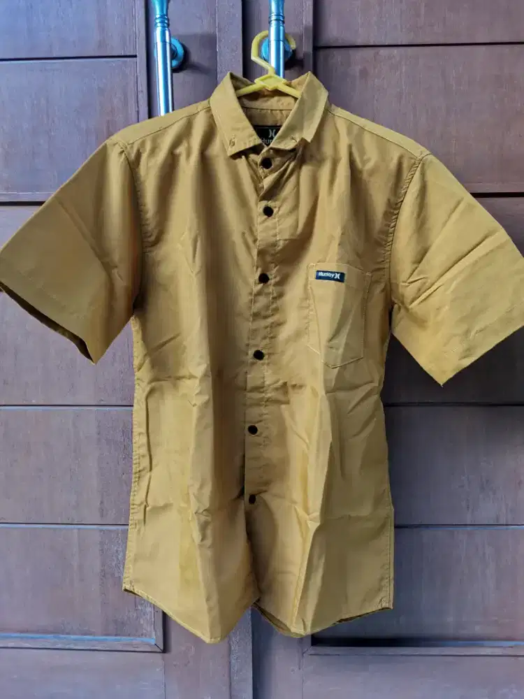 Kemeja pendek pria