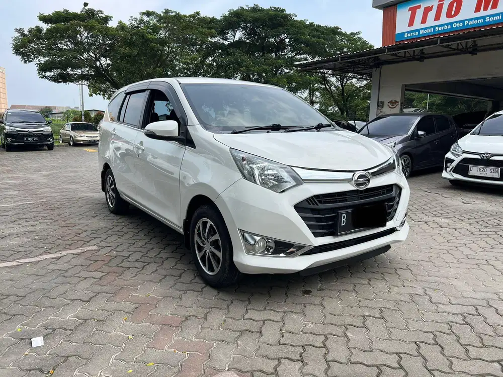 Daihatsu Sigra R AT 2016 Putih Murah Bagus
