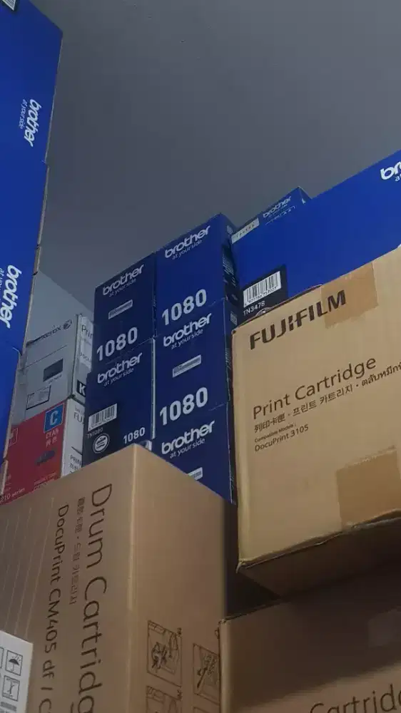 Menampung tinta & toner