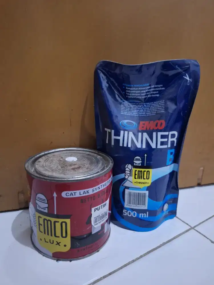 Cat Kayu dan Besi dan Thinner EMCO