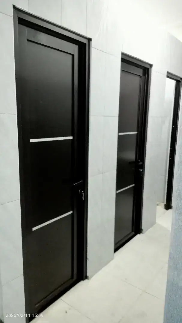 Pintu kamar mandi aluminum ACP dan panel